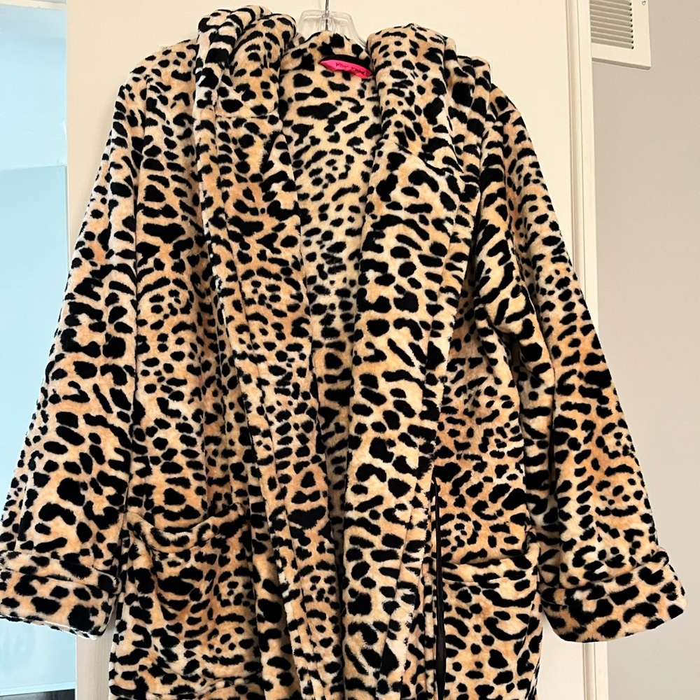 Womens robe with hood